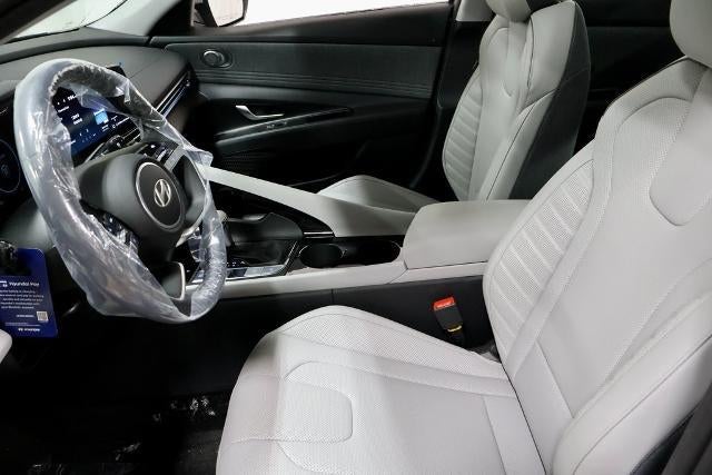 2026 Hyundai ELANTRA Limited IVT