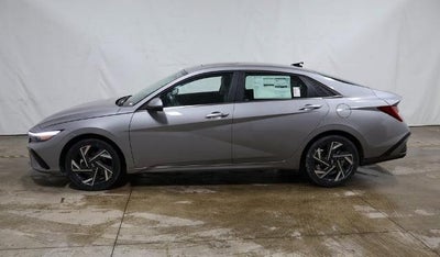 2026 Hyundai ELANTRA Limited IVT