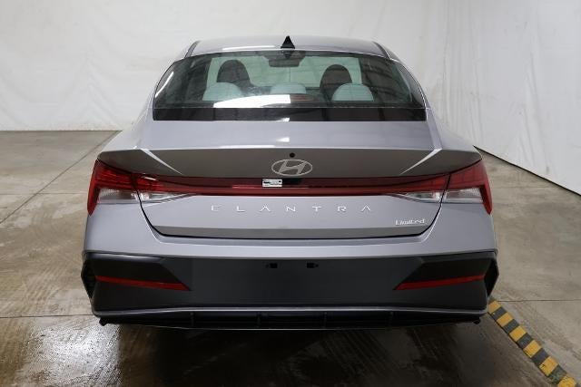 2026 Hyundai ELANTRA Limited IVT