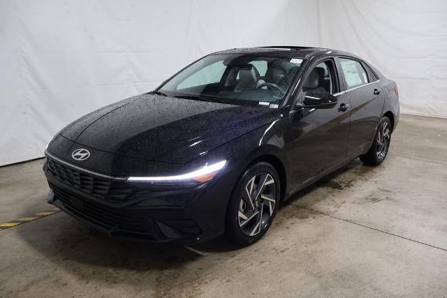 2026 Hyundai ELANTRA Limited IVT