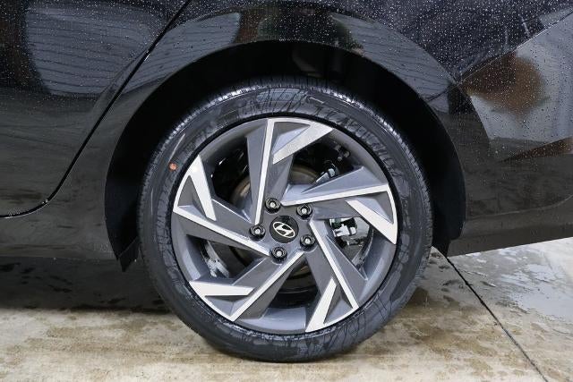 2026 Hyundai ELANTRA Limited IVT