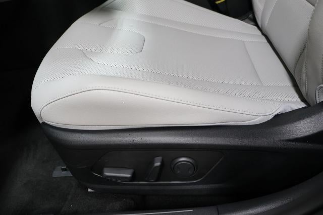 2026 Hyundai ELANTRA Limited IVT