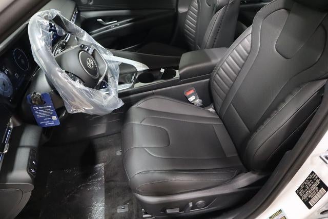 2026 Hyundai ELANTRA Limited IVT