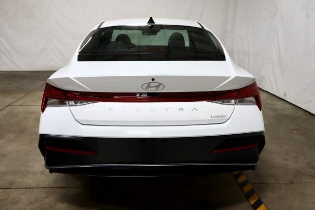 2026 Hyundai ELANTRA Limited IVT