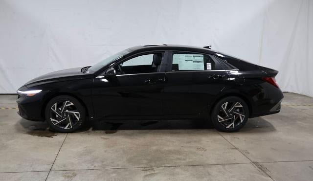 2026 Hyundai ELANTRA Limited Sedan