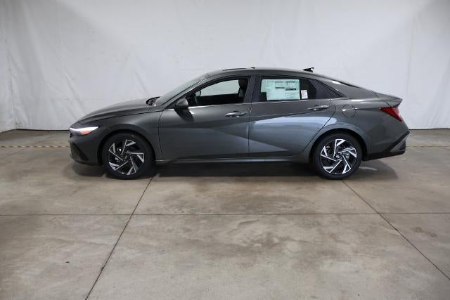 2026 Hyundai ELANTRA Limited Sedan