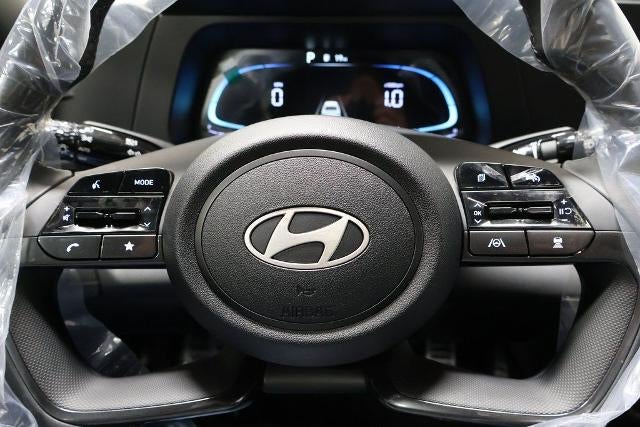 2026 Hyundai ELANTRA SEL Sport Premium IVT