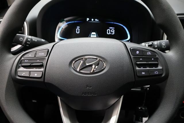 2026 Hyundai VENUE SE FWD