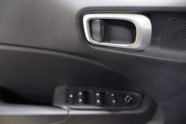 2026 Hyundai VENUE SE FWD