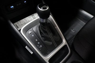 2026 Hyundai VENUE SE FWD