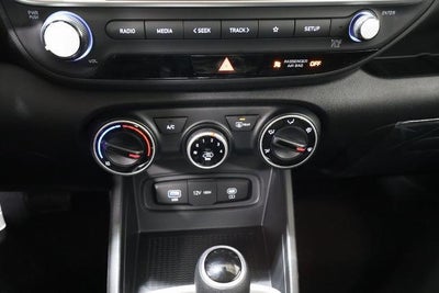 2026 Hyundai VENUE SE FWD