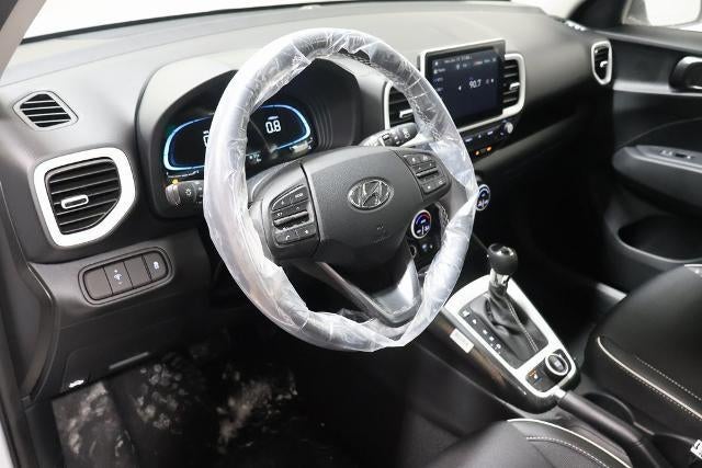 2026 Hyundai VENUE SEL FWD w/Two-Tone Roof