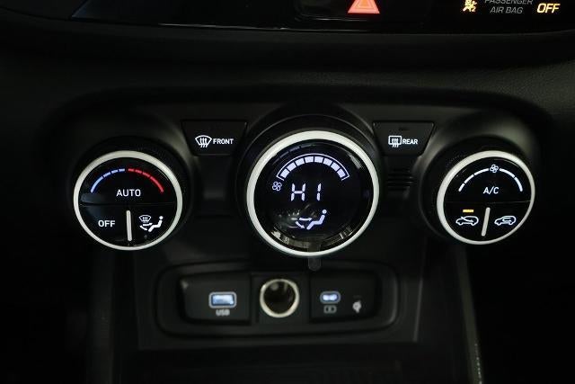 2026 Hyundai VENUE SEL FWD w/Two-Tone Roof