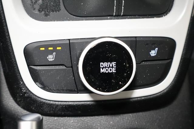 2026 Hyundai VENUE SEL FWD w/Two-Tone Roof