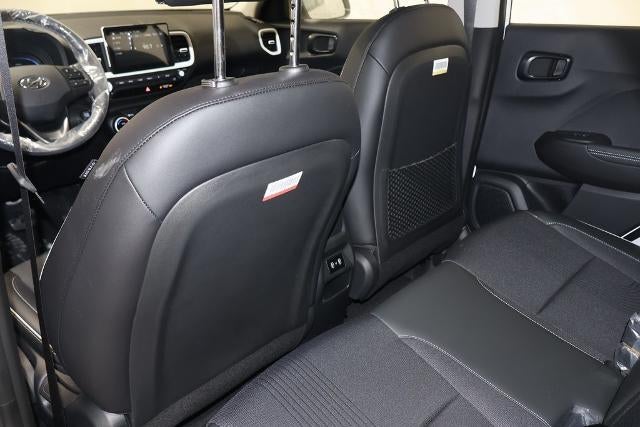 2026 Hyundai VENUE SEL FWD w/Two-Tone Roof