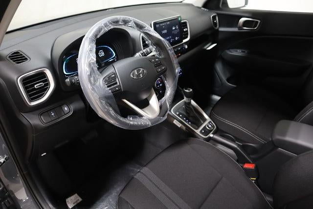2026 Hyundai VENUE SEL FWD w/Two-Tone Roof