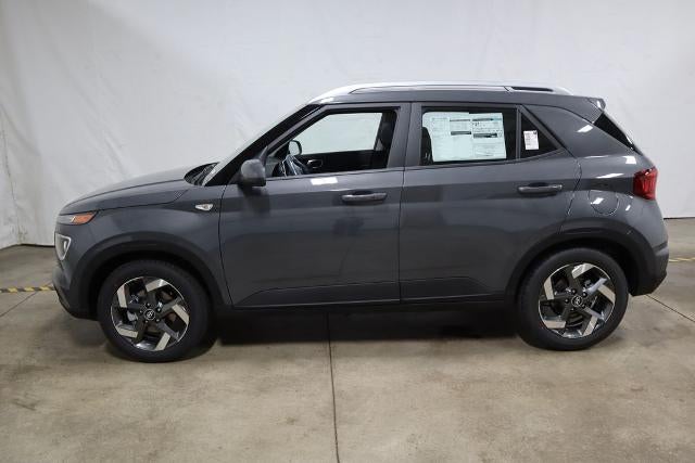 2026 Hyundai VENUE SEL FWD w/Two-Tone Roof