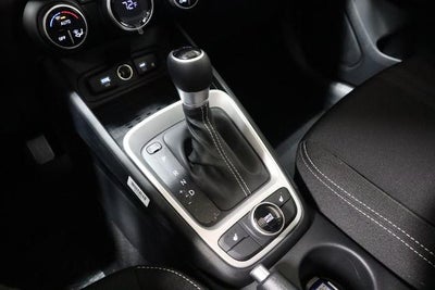 2026 Hyundai VENUE SEL FWD w/Two-Tone Roof