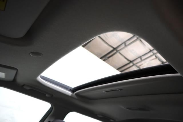 2026 Hyundai VENUE SEL FWD w/Two-Tone Roof