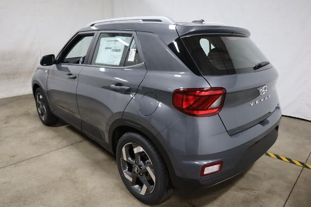2026 Hyundai VENUE SEL FWD w/Two-Tone Roof