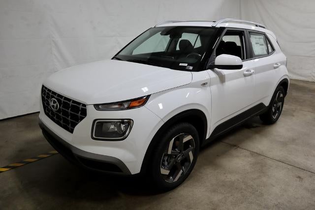 2026 Hyundai VENUE SEL FWD w/Two-Tone Roof
