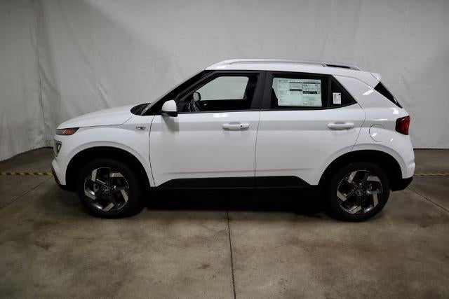 2026 Hyundai VENUE SEL FWD w/Two-Tone Roof