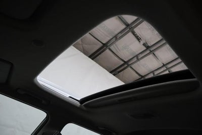2026 Hyundai VENUE SEL FWD w/Two-Tone Roof