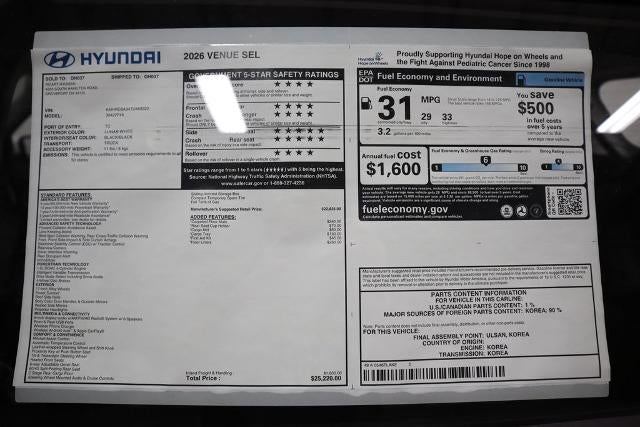 2026 Hyundai VENUE SEL FWD w/Two-Tone Roof