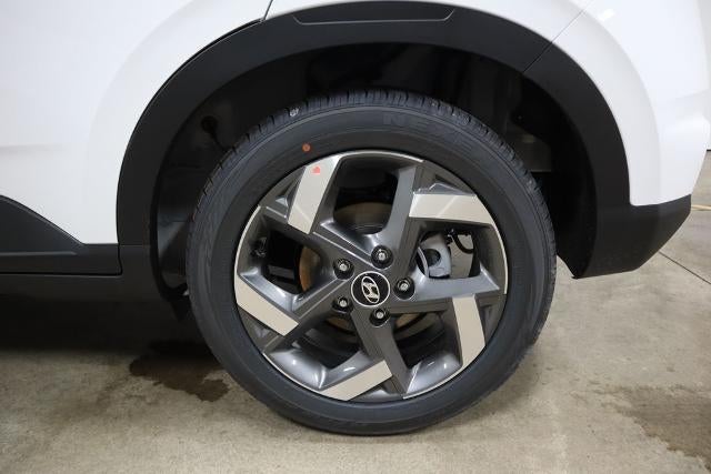 2026 Hyundai VENUE SEL FWD w/Two-Tone Roof