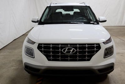 2026 Hyundai VENUE SEL FWD w/Two-Tone Roof