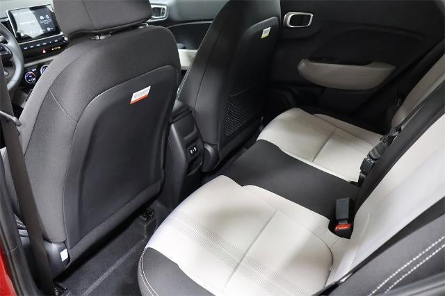 2025 Hyundai VENUE SEL IVT