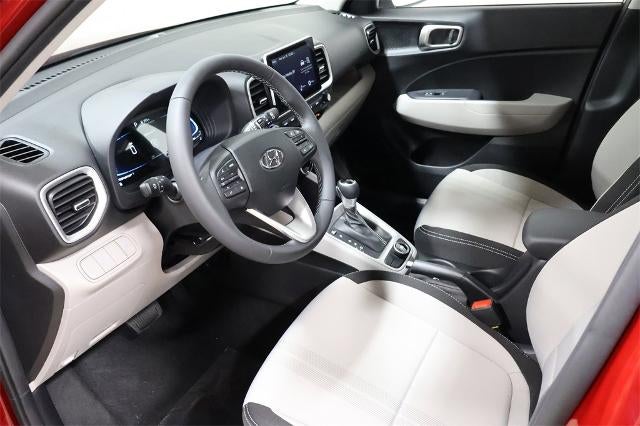 2025 Hyundai VENUE SEL IVT