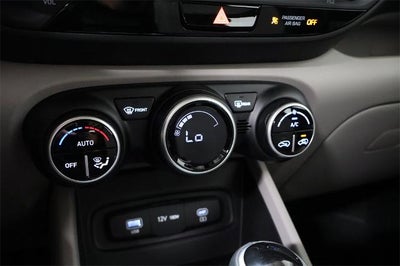 2025 Hyundai VENUE SEL IVT