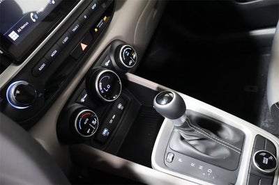 2025 Hyundai VENUE SEL IVT