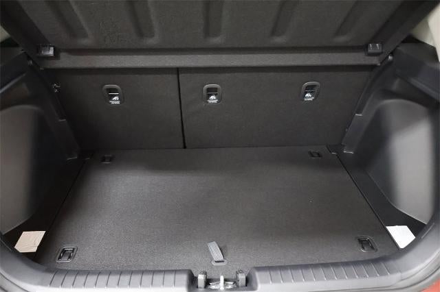 2025 Hyundai VENUE SEL IVT