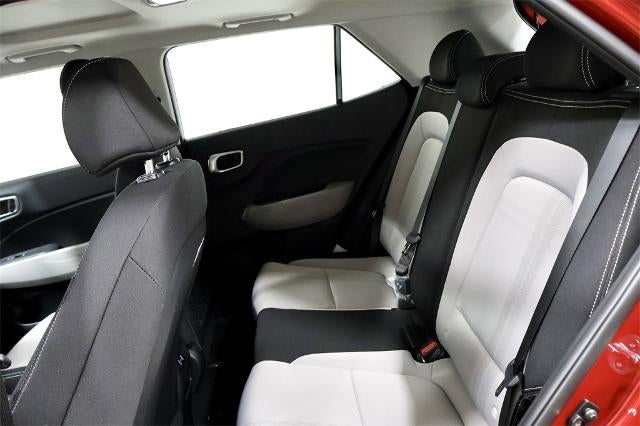 2025 Hyundai VENUE SEL IVT