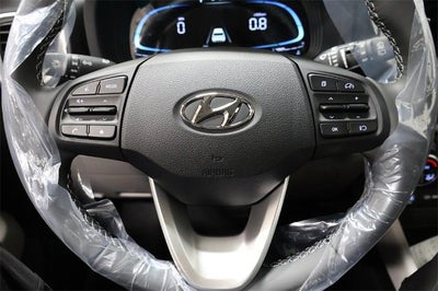 2025 Hyundai VENUE SEL IVT