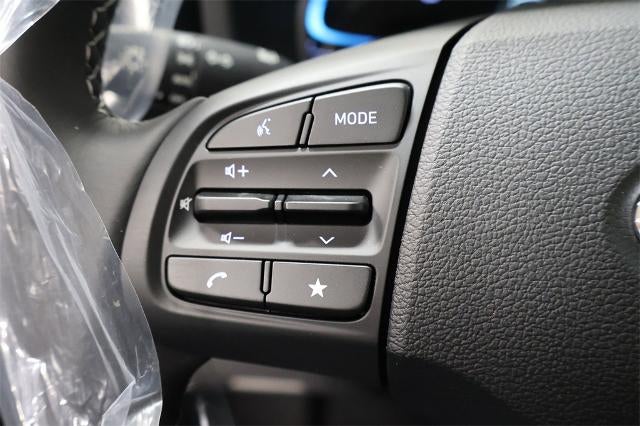 2025 Hyundai VENUE SEL IVT