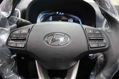 2026 Hyundai VENUE SEL FWD w/Two-Tone Roof