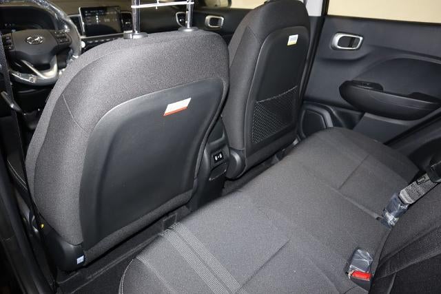 2026 Hyundai VENUE SEL FWD w/Two-Tone Roof