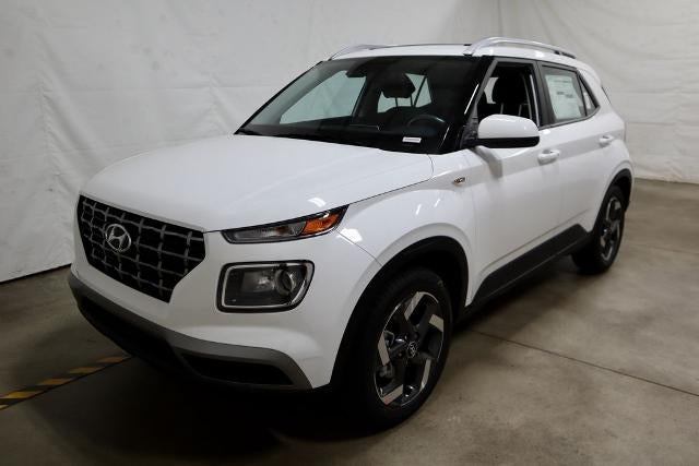 2026 Hyundai VENUE SEL FWD
