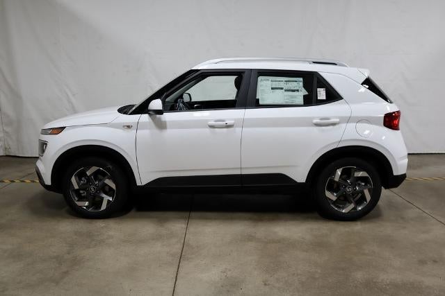 2026 Hyundai VENUE SEL FWD