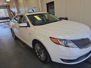 2014 Lincoln MKS Base