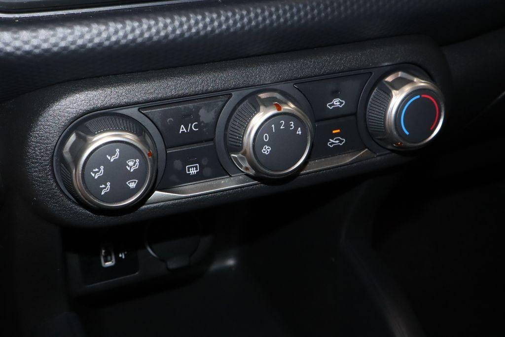 2022 Nissan Kicks S
