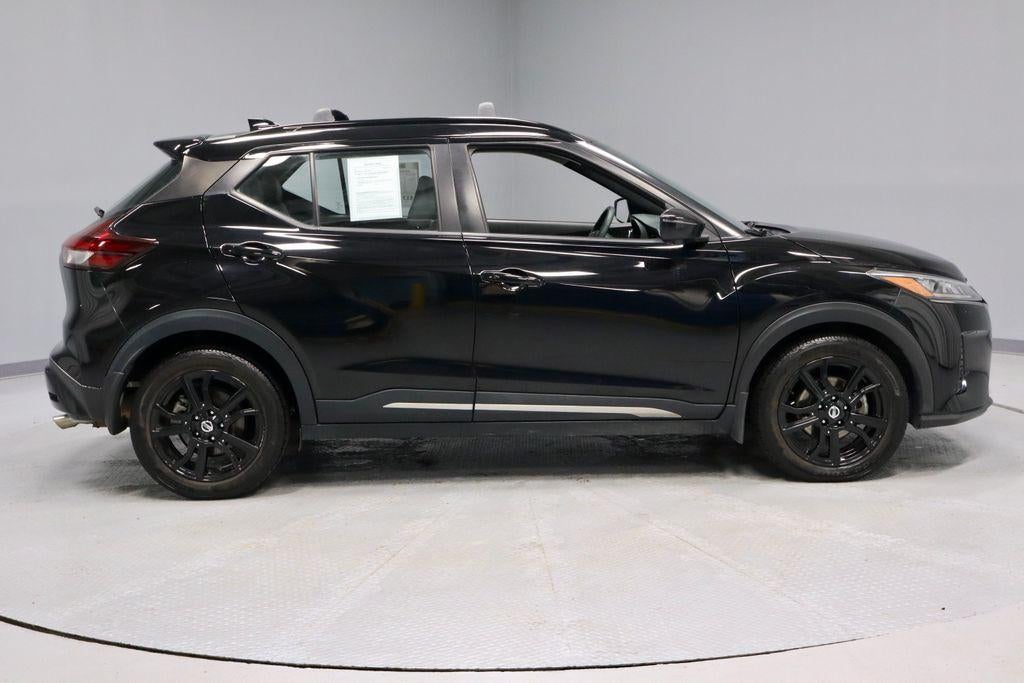 2021 Nissan Kicks SR