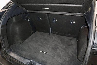 2021 Nissan Kicks SR