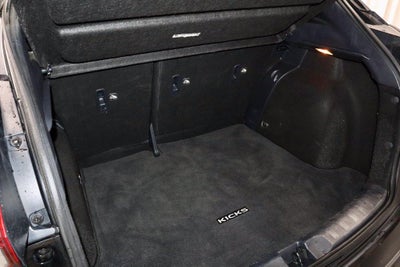 2021 Nissan Kicks SR