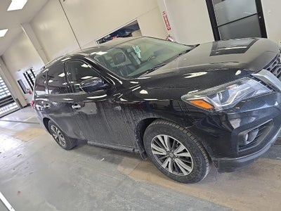 2017 Nissan Pathfinder SL