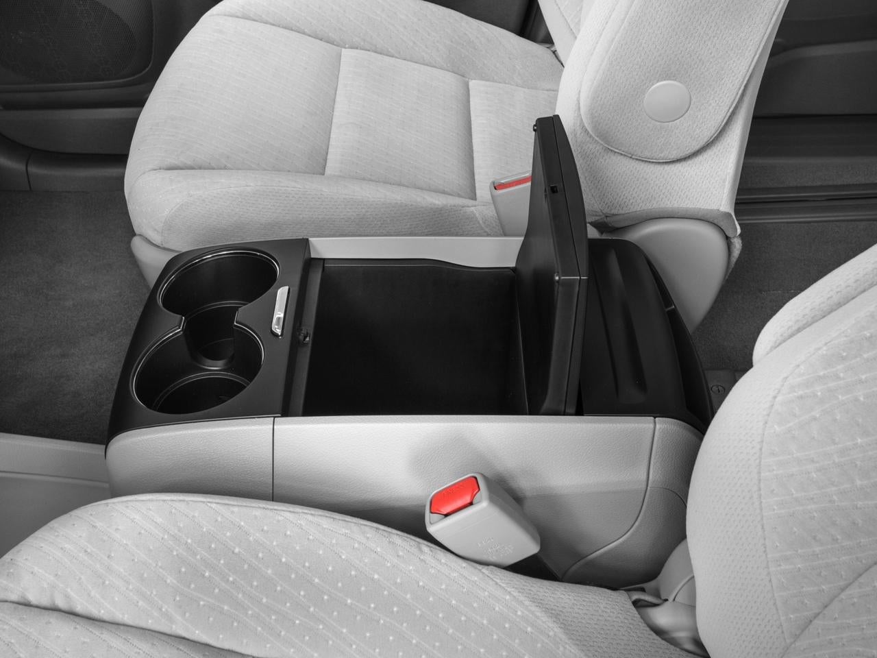 2016 Toyota Sienna LE