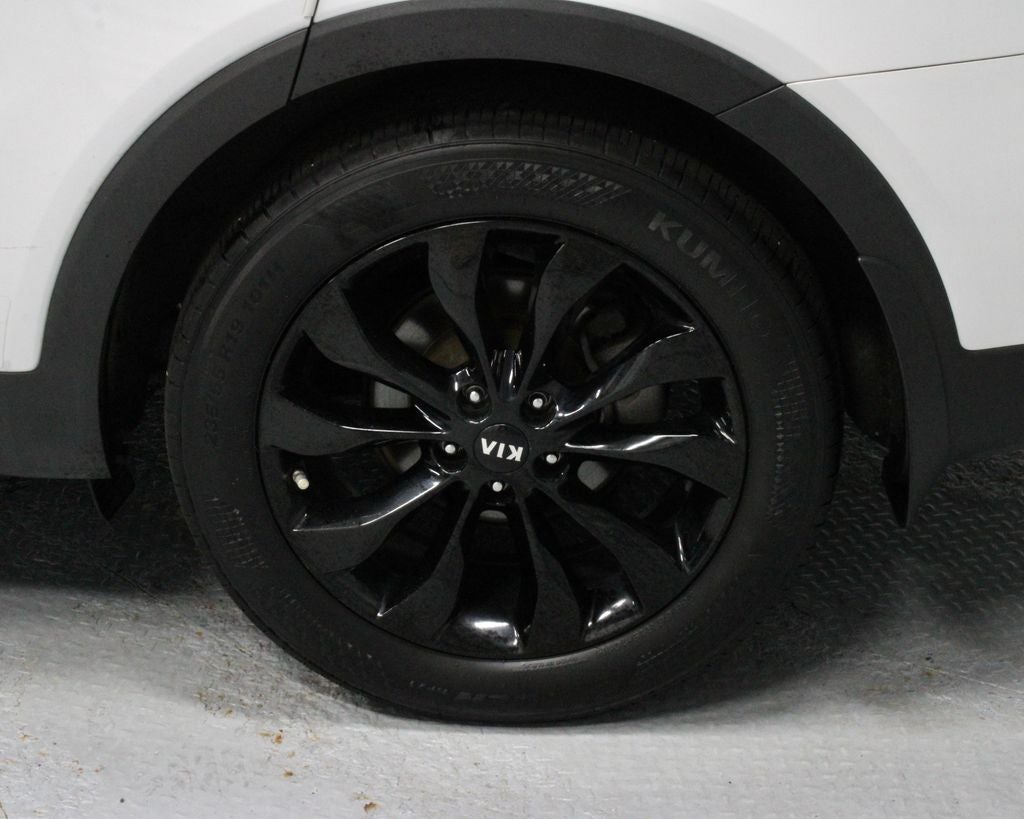 2019 Kia Sorento S V6